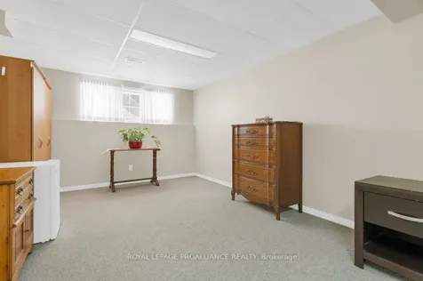 72 Gilbert Street Belleville ON K8P 3H2