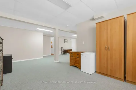 72 Gilbert Street Belleville ON K8P 3H2