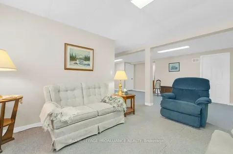 72 Gilbert Street Belleville ON K8P 3H2