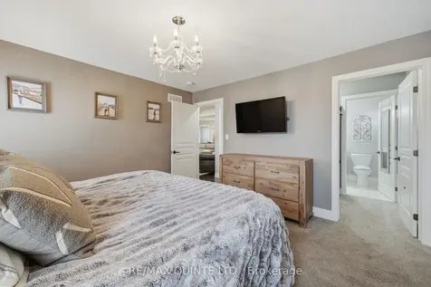 7 Bevan Drive Belleville ON K8N 0H3