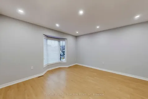 232 Stonehenge Drive Hamilton ON L9K 1R5
