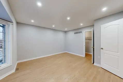 232 Stonehenge Drive Hamilton ON L9K 1R5