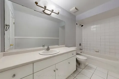 232 Stonehenge Drive Hamilton ON L9K 1R5