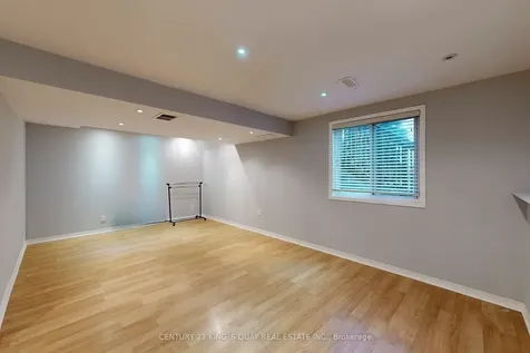 232 Stonehenge Drive Hamilton ON L9K 1R5