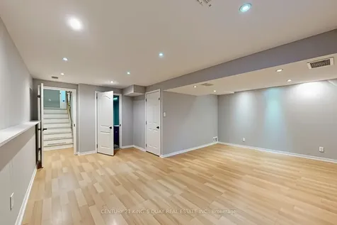 232 Stonehenge Drive Hamilton ON L9K 1R5