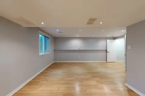 232 Stonehenge Drive Hamilton ON L9K 1R5