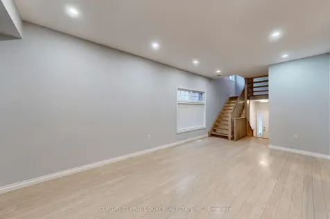 232 Stonehenge Drive Hamilton ON L9K 1R5