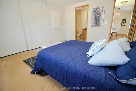 6 Olympia Avenue Puslinch ON N0B 2C0