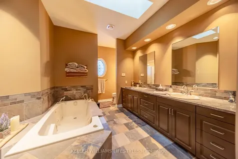 33992 Moore Court Bluewater ON N0M 2T0