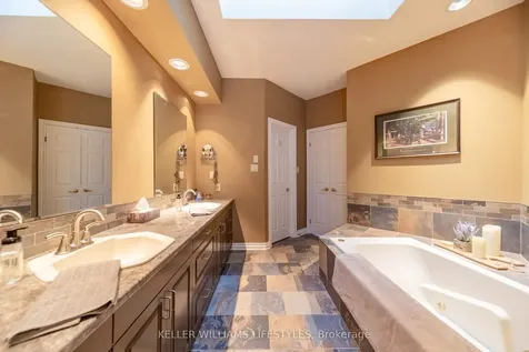 33992 Moore Court Bluewater ON N0M 2T0