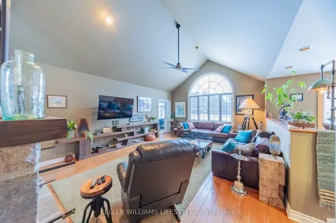 33992 Moore Court Bluewater ON N0M 2T0