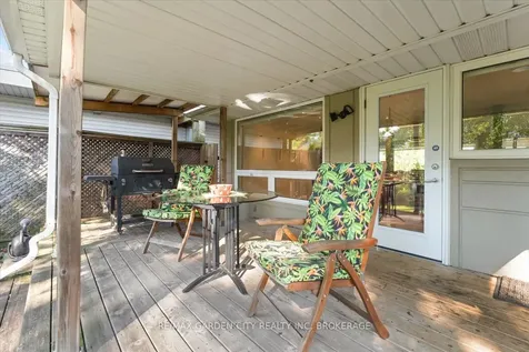 112 Riverdale Drive St. Catharines ON L2R 4B9