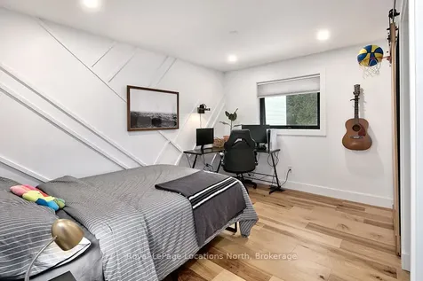 9 Shirley Court Blue Mountains ON N0H 2P0