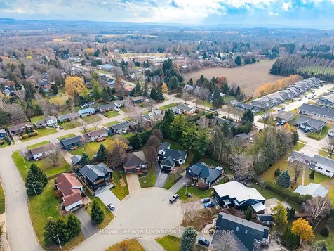 9 Shirley Court Blue Mountains ON N0H 2P0