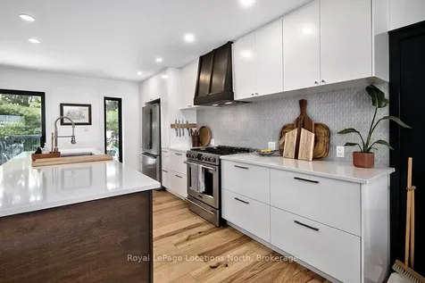 9 Shirley Court Blue Mountains ON N0H 2P0