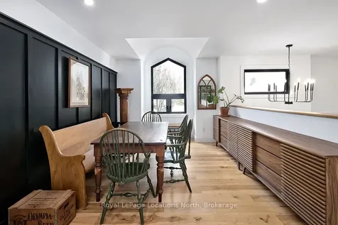 9 Shirley Court Blue Mountains ON N0H 2P0