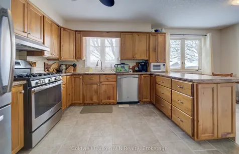 29 John Street W Minto ON N0G 1M0