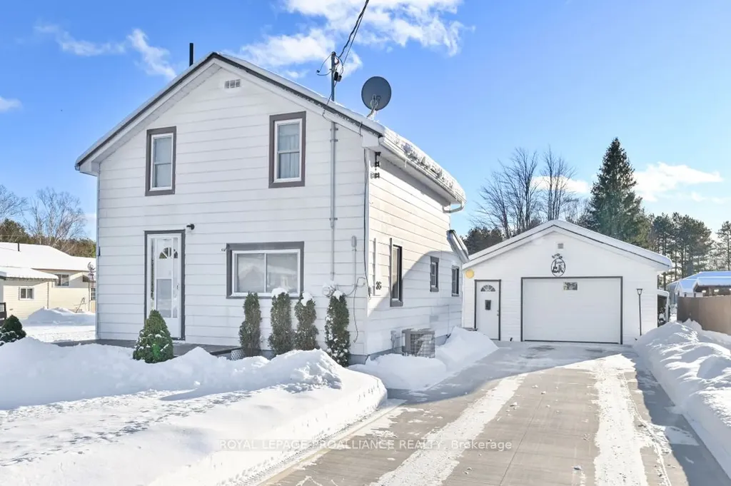 36 Jones Street Addington Highlands ON K0H 1P0