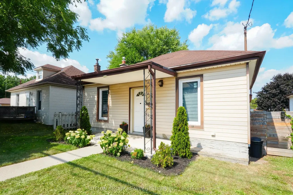 39 Norfolk Avenue Cambridge ON N1R 3T7