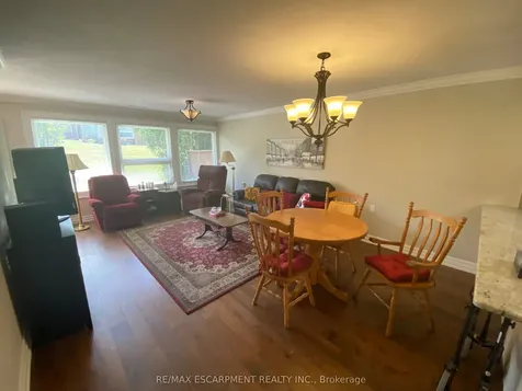 36 Mckenna Court Hamilton ON L9B 1T8