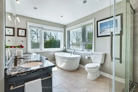 24 John Martin Crescent Hamilton ON L8B 0Z9