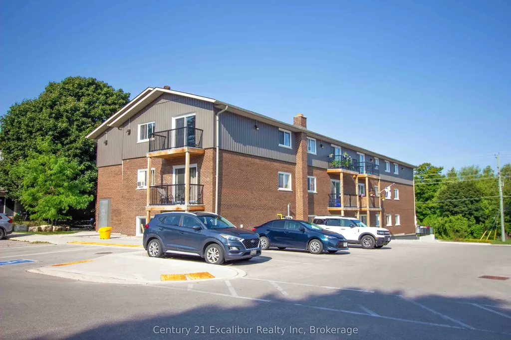 320 Queen Street E Centre Wellington ON N1M 1T4