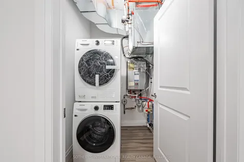 153 Wilson Avenue Hamilton ON L9G 1N4