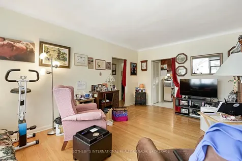 25 Murray Street Brockville ON K6V 2W5