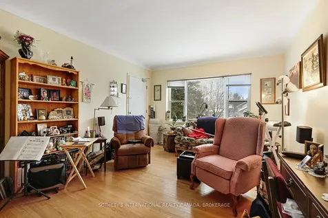 25 Murray Street Brockville ON K6V 2W5