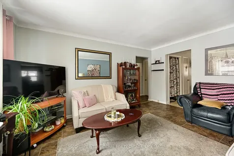 25 Murray Street Brockville ON K6V 2W5