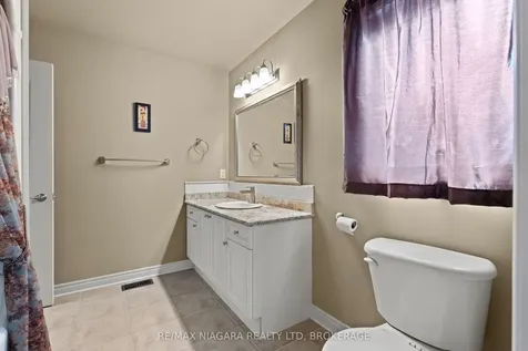 129 Wellbrook Avenue Welland ON L3C 7M8