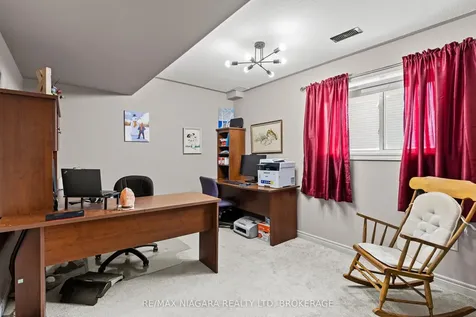 129 Wellbrook Avenue Welland ON L3C 7M8