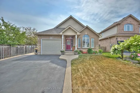222 Dorchester Drive Grimsby ON L3M 5K8