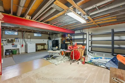 24 River Road Brantford ON N3R 0C1