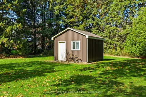 24 River Road Brantford ON N3R 0C1