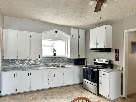470 Mcphail Street North Bay ON P1B 5Y8