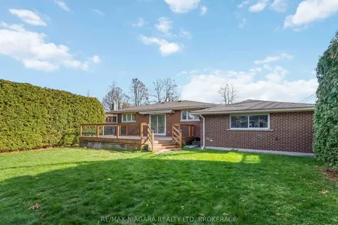 2921 Gail Avenue Niagara Falls ON L2J 2E1