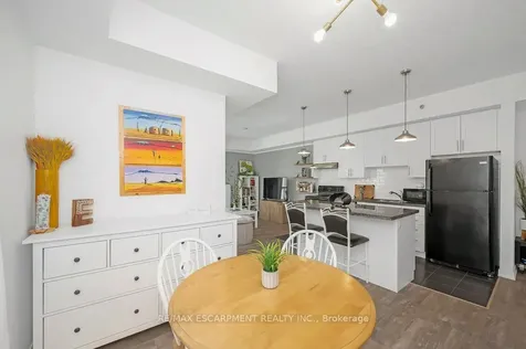 90 Charlton Avenue W Hamilton ON L8P 0B4
