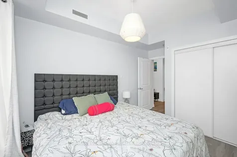 90 Charlton Avenue W Hamilton ON L8P 0B4
