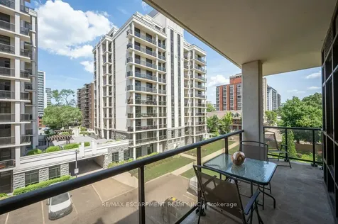90 Charlton Avenue W Hamilton ON L8P 0B4
