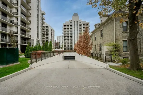 90 Charlton Avenue W Hamilton ON L8P 0B4