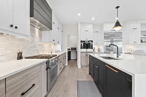 832 Windermere Drive Kingston ON K7P 0N5