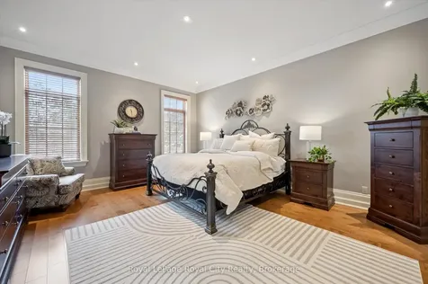63 Metcalfe Street Guelph ON N1E 4X7