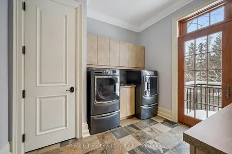 63 Metcalfe Street Guelph ON N1E 4X7