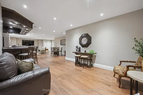 63 Metcalfe Street Guelph ON N1E 4X7