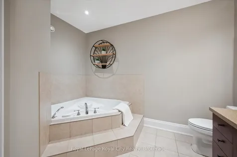 63 Metcalfe Street Guelph ON N1E 4X7