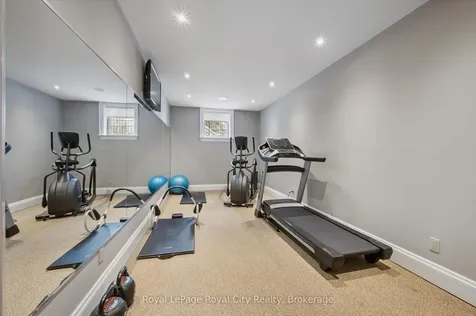 63 Metcalfe Street Guelph ON N1E 4X7