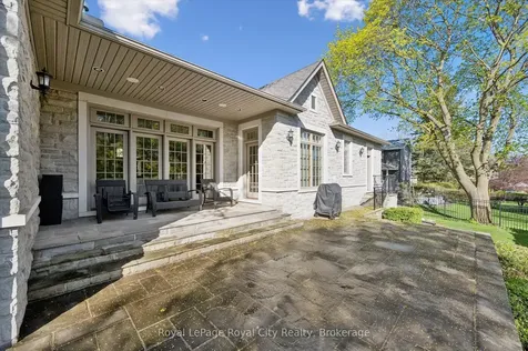 63 Metcalfe Street Guelph ON N1E 4X7