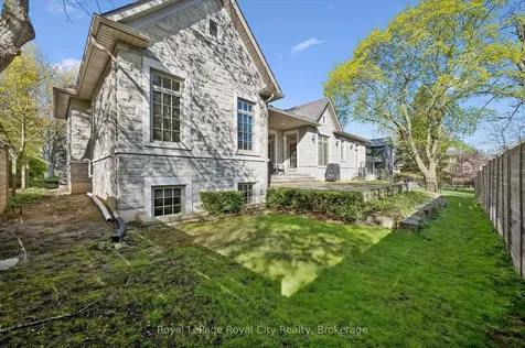 63 Metcalfe Street Guelph ON N1E 4X7
