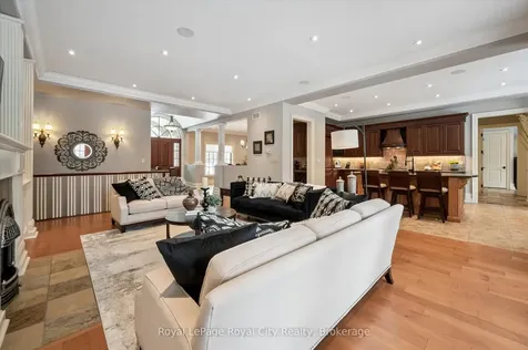 63 Metcalfe Street Guelph ON N1E 4X7